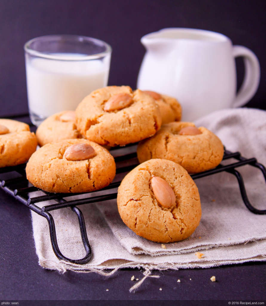 Creamy Smooth Peanut Butter Cookies recipe
