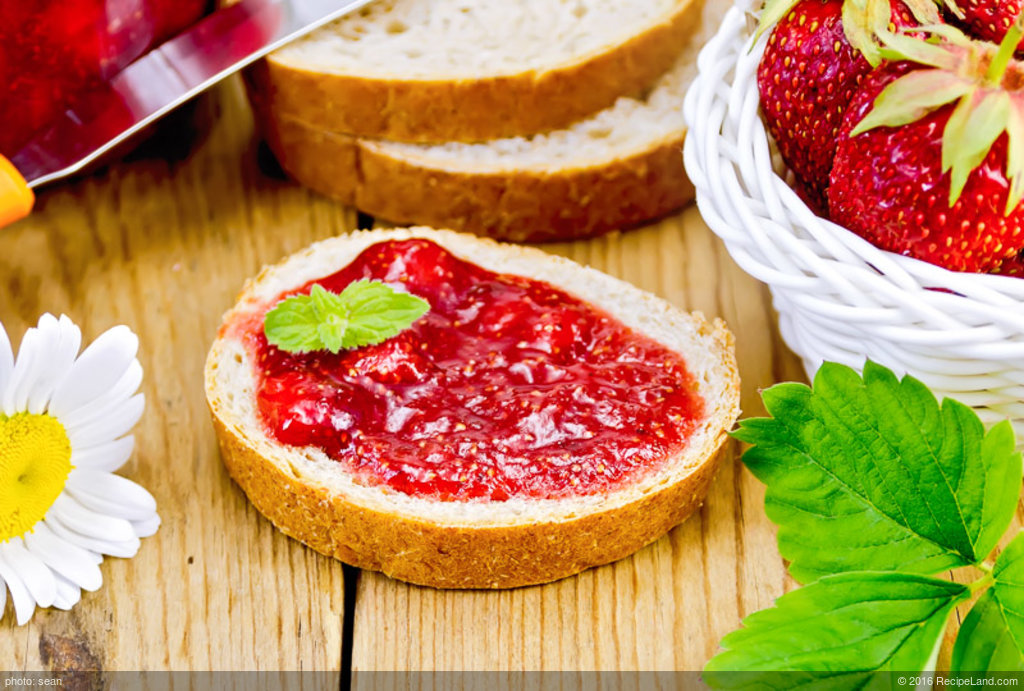 No Cook Strawberry and  Banana Jam
