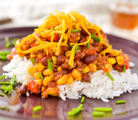 Black Bean Chili Con Carne with Cilantro Pesto