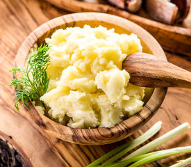 Red Garlic Mashed Potatoes 