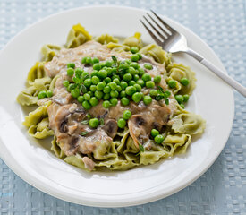 Spinach Tortellini with Creamy Mushroom Sauce