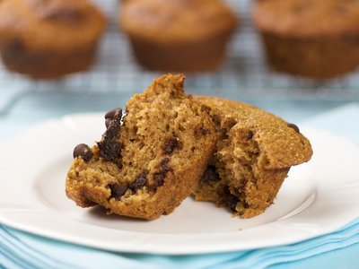 Moist Whole Wheat Pumpkin Muffins