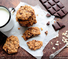 Crunchy Buffalo Chip and Nut Cookies