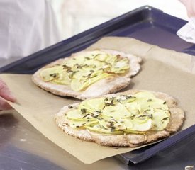 Potato Pizza with sage and onion 