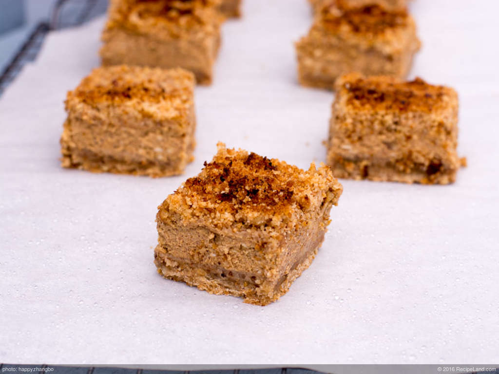 Cheesecake Pumpkin Bars recipe