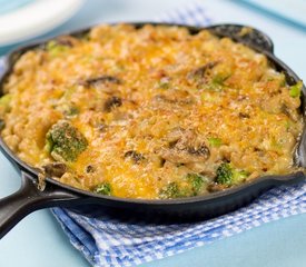 Skillet Macaroni and Cheese with Broccoli and Mushrooms