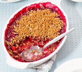 Cherry Crisp with Oatmeal and Nut Topping