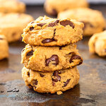If you have never heard or tried these cookies that are made with peanut butter, chocolate chips and chickpea, you should give it a go, and you will be surprised by how delicious these sweets are.