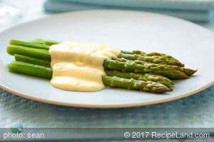 Baked Asparagus with Parmesan Cream Sauce