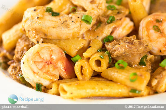 Close-up of New New Orleans Pasta with shrimp, chicken and Chorizo sausage