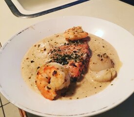 Pesto Salmon and Sea Scallops with Shallot Sauce