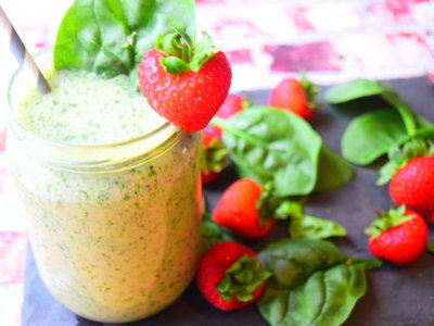 Spinach and Strawberry Smoothie