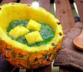 Cucumber, Mint, and Pineapple Smoothie Bowl