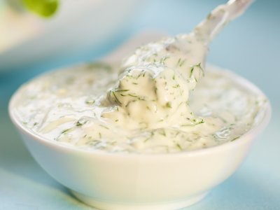 Creamy Dill Salad Dressing and Dip