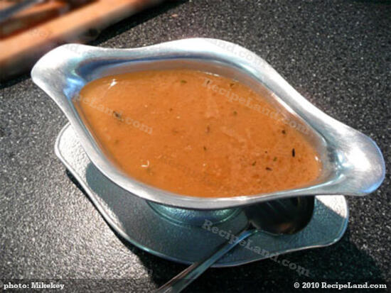 Herbed pan gravy