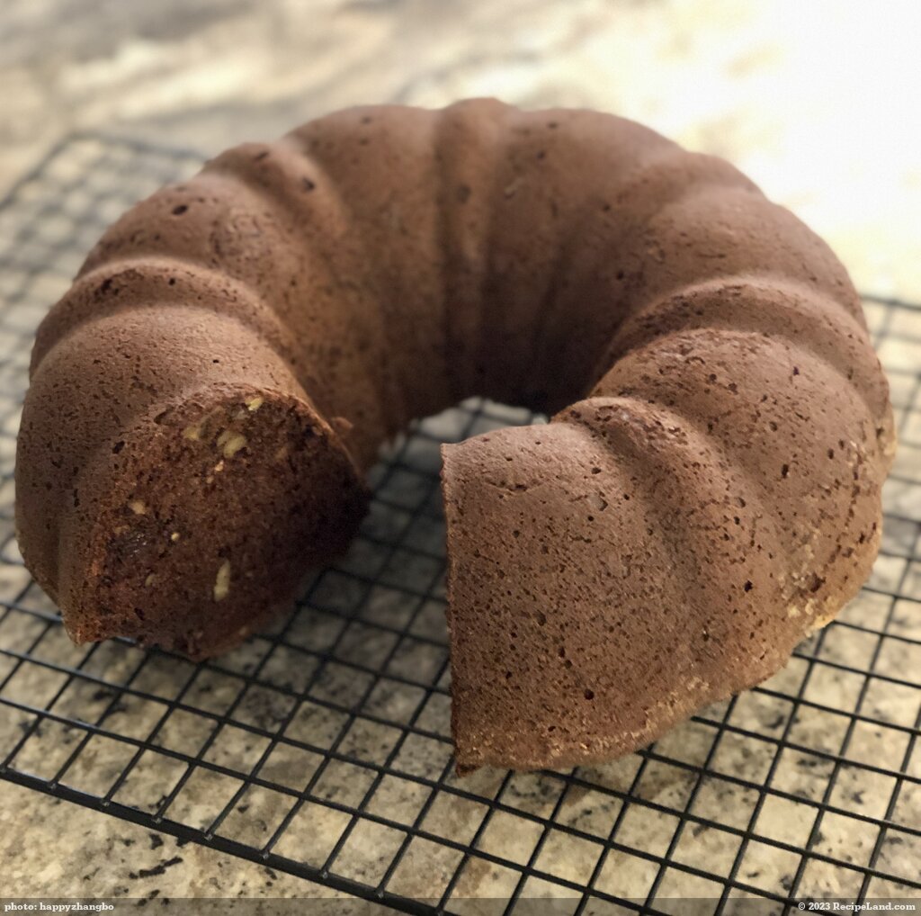 Banana-Chocolate Bundt Cake