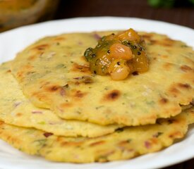 Makkai ki roti (Griddle-Cooked Corn Flatbread)