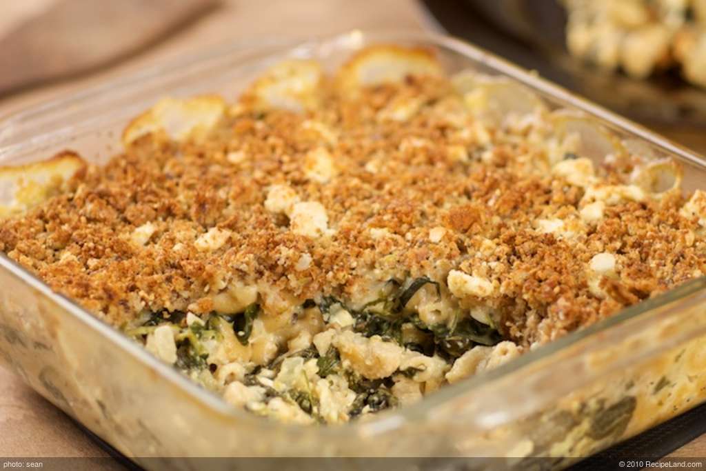 Cheesy Macaroni and Cheese with Spinach and Feta recipe