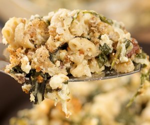 Cheesy Macaroni and Cheese with Spinach and Feta