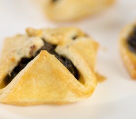 Mushroom and Goat Cheese Puff Pockets