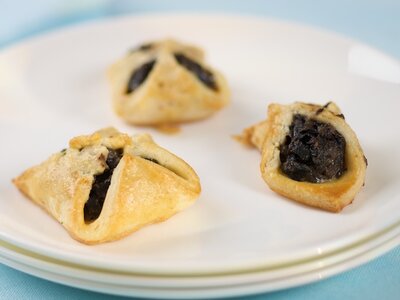 Mushroom and Goat Cheese Puff Pockets