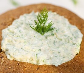 Dill Dip in Rye Bread