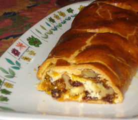 Moist Walnut and Raisin Strudel