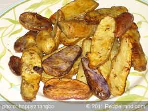 Garlicky Roasted Fingerling Potatoes