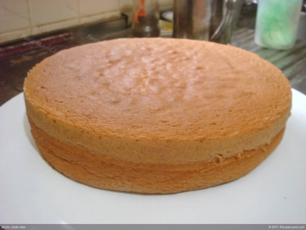 Sponge Cake Base, Low in Fat and Low in Calories