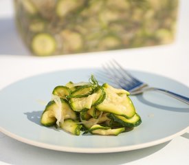 Quick Zucchini Party Pickles