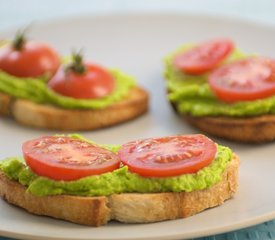 Easy Pea Pesto Crostini