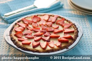 Ricotta and Strawberry Cheese Pie with Almond Crust