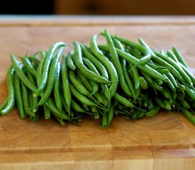 Green Beans with Toasted Almond Gremolata