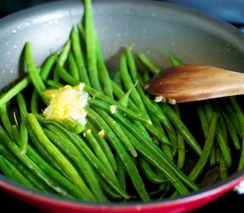 Green Beans with Toasted Almond Gremolata