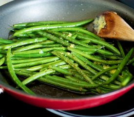 Green Beans with Toasted Almond Gremolata