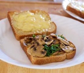 Grilled Cheese Sandwich with Sauteed Mushrooms and Arugula