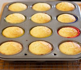 Moist Yogurt Lemon Cupcakes