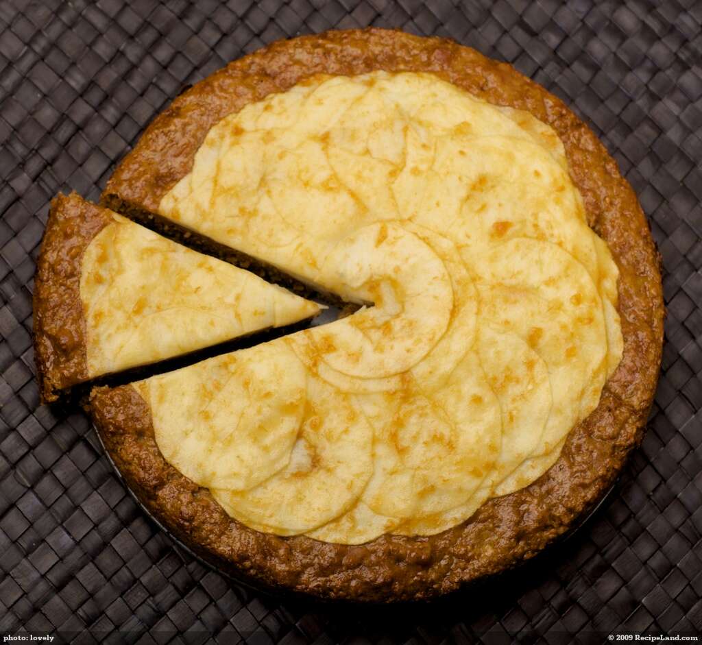 Thanksgiving Spiced Apple Cake recipe