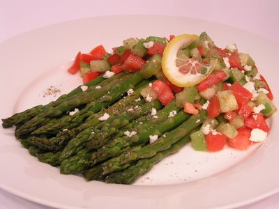 Esparragos Con Tomatillos (Asparagus with Tomatillos)