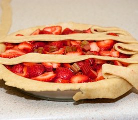 Classic Strawberry Rhubarb Pie