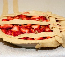 Classic Strawberry Rhubarb Pie