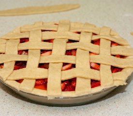 Classic Strawberry Rhubarb Pie