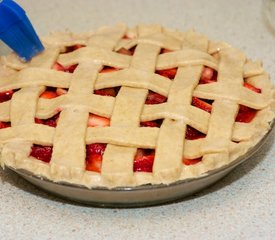 Classic Strawberry Rhubarb Pie