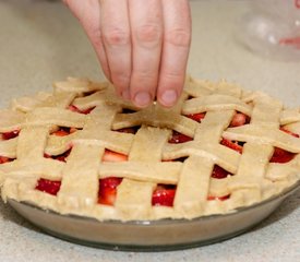 Classic Strawberry Rhubarb Pie