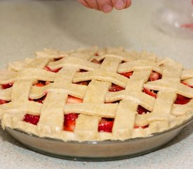 Classic Strawberry Rhubarb Pie