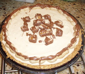 Cream Cheese Peanut Snickers Pie