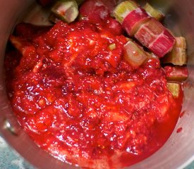 Strawberry Rhubarb Coffee Cake