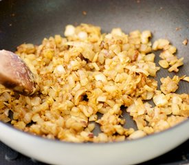 Indian Cilantro Rice with Cashew Nuts and Raisins 