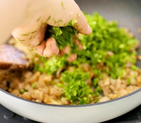 Indian Cilantro Rice with Cashew Nuts and Raisins 