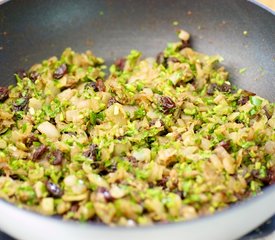 Indian Cilantro Rice with Cashew Nuts and Raisins 